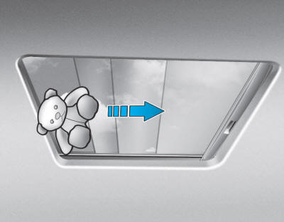 Hyundai Tucson: Panoramic sunroof. If the sunroof senses any obstacle while it is closing automatically, it will